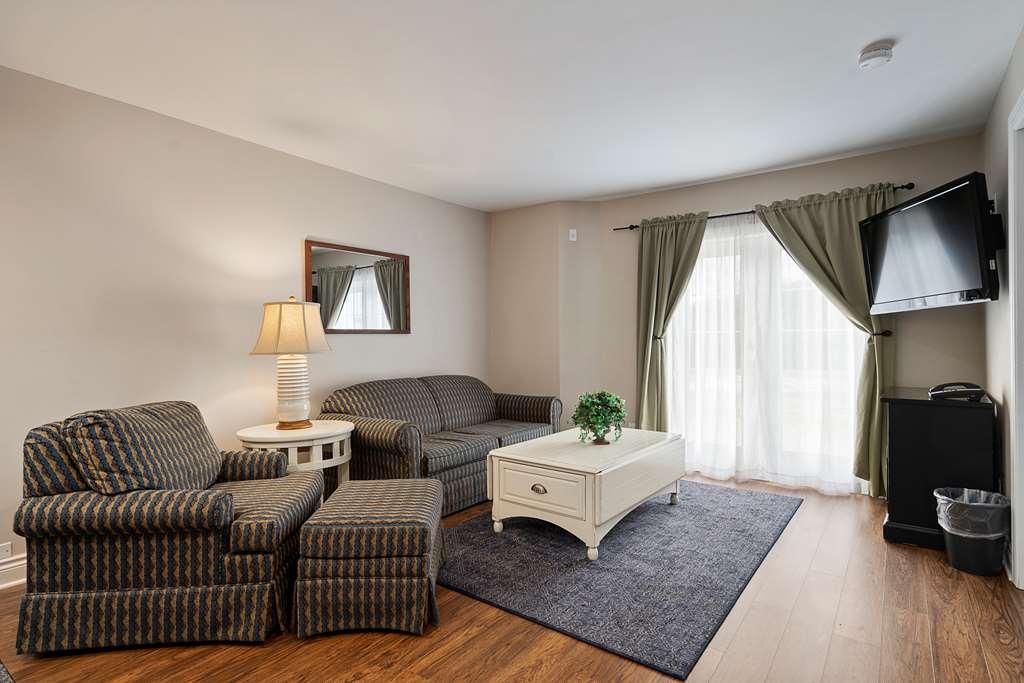 Charlevoix Inn & Suites Surestay Collection By Best Western Cameră foto